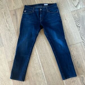 AG 360 denim the Tellis Dark wash modern slim. 32x34 inseam measures 29.
